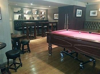 Gaerwen Holland Arms Hotel מראה חיצוני תמונה