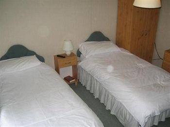 Gaerwen Holland Arms Hotel מראה חיצוני תמונה