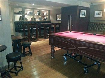 Gaerwen Holland Arms Hotel מראה חיצוני תמונה