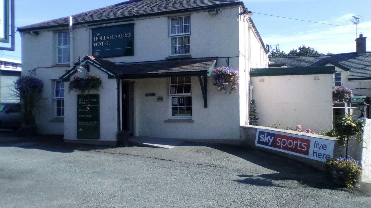 Gaerwen Holland Arms Hotel מראה חיצוני תמונה